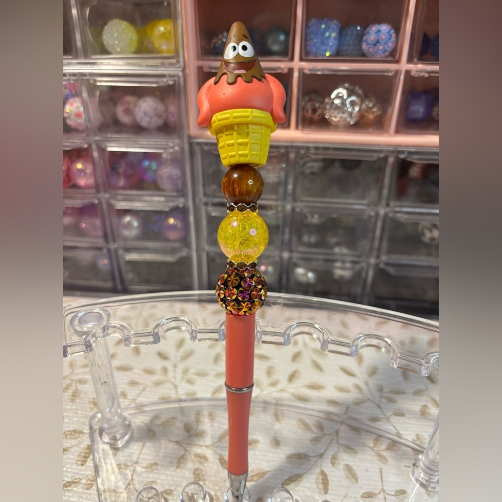 - Handmade Beaded Doorables Pen